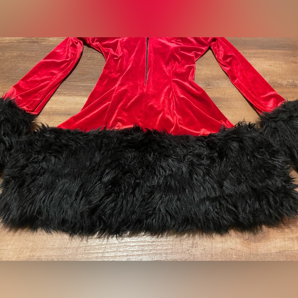 J Valentine Hooded red velour Black Santa Costume sexy Mini Dress size S Medium - Picture 5 of 7